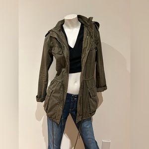 Aritzia Talula spring jacket with hood